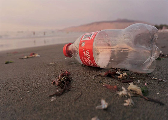 Coca-cola-plastic-211124